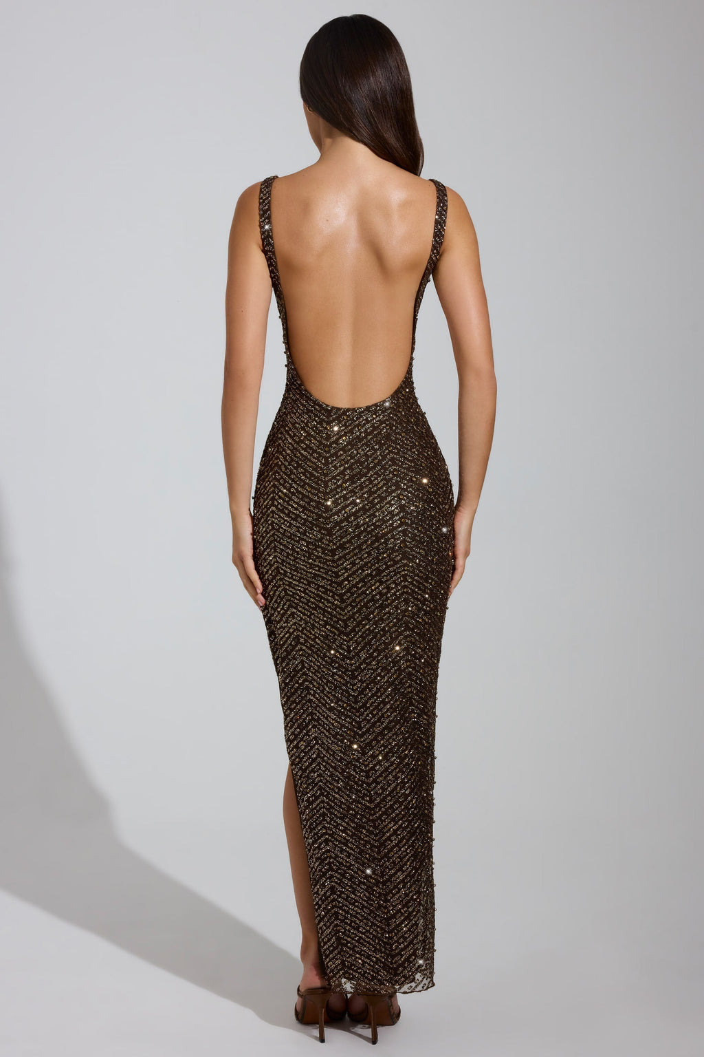 DressNovel Scoop-Neck Thigh-Split Maxi Dress in Brown