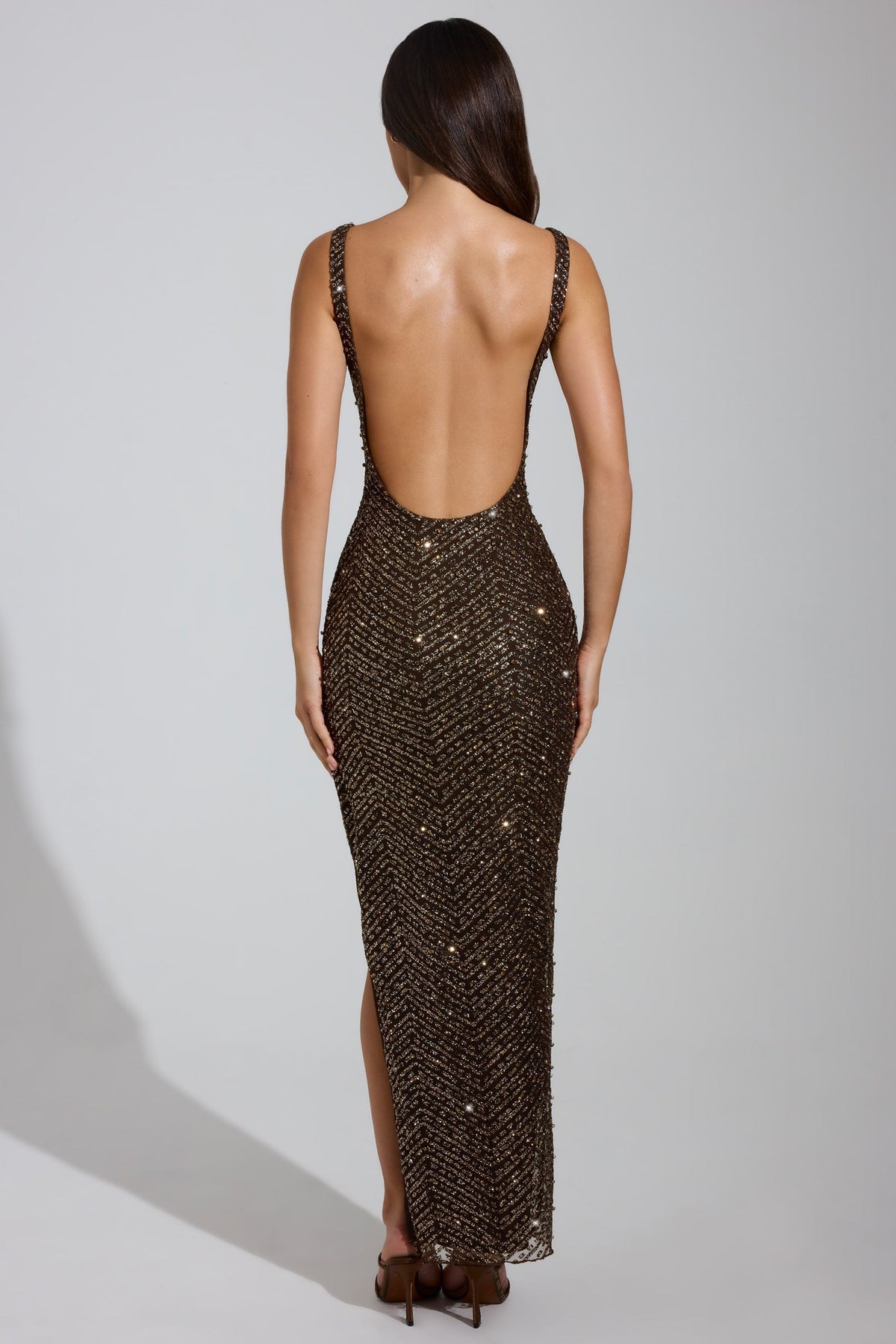 DressNovel Scoop-Neck Thigh-Split Maxi Dress in Brown