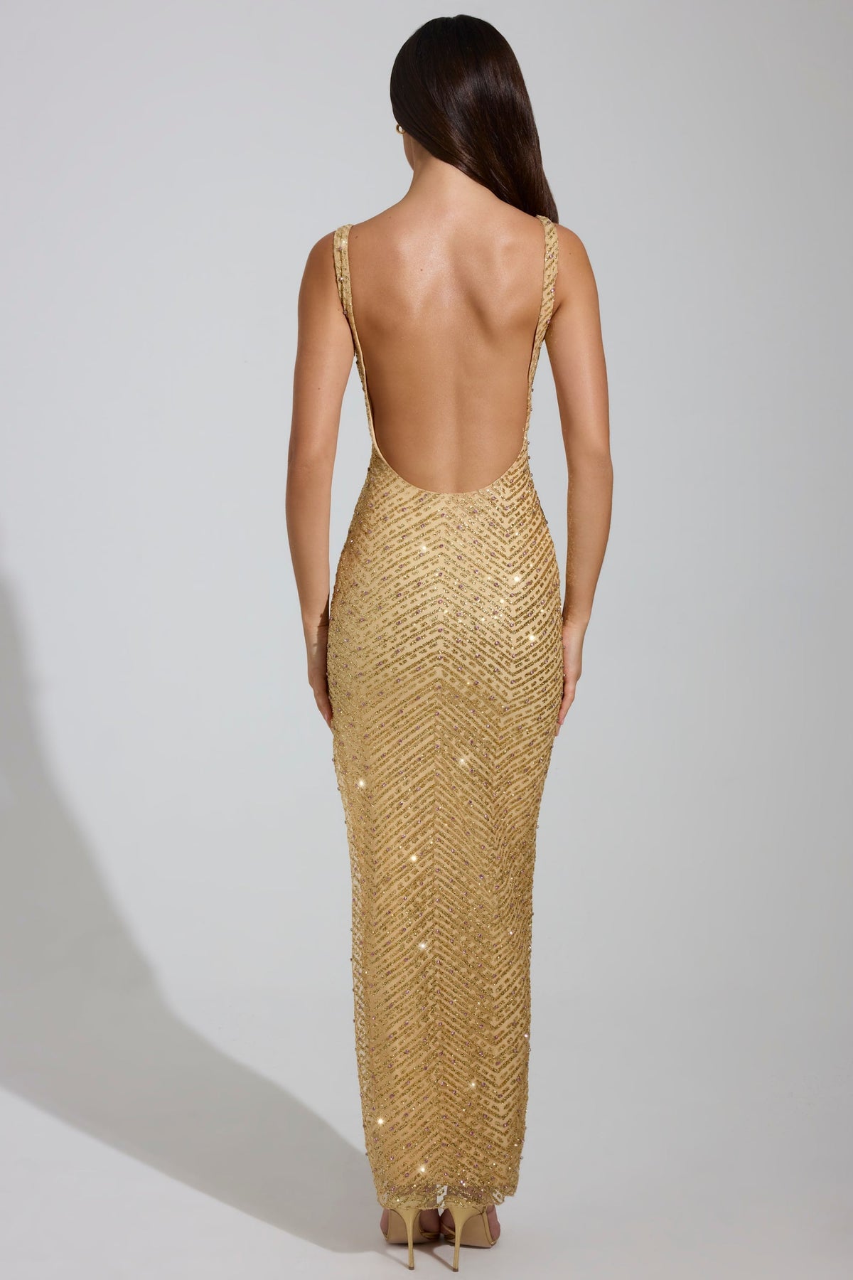 DressNovel Scoop-Neck Thigh-Split Maxi Dress in Gold